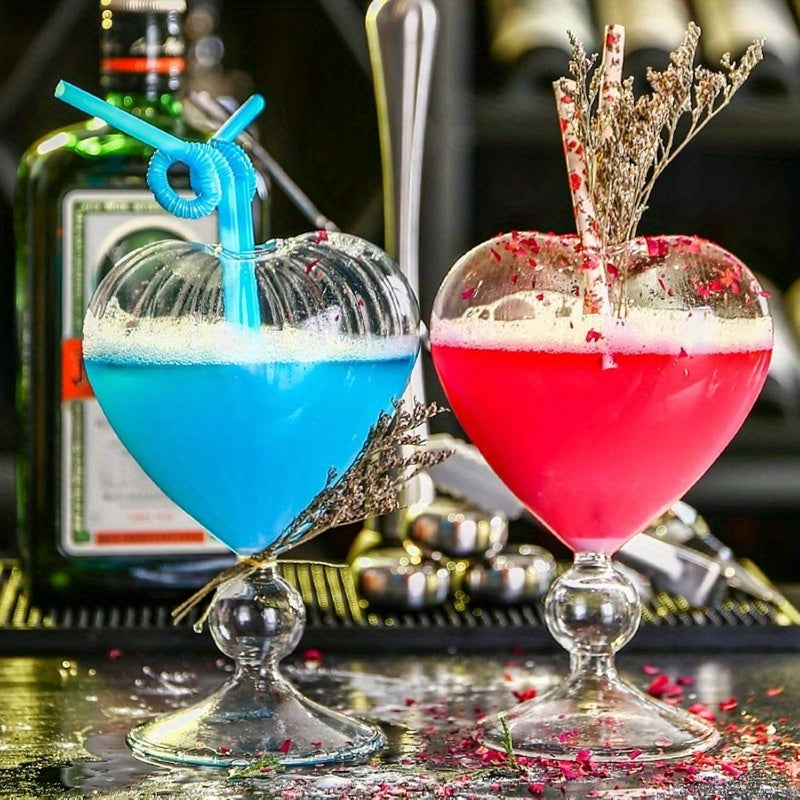 Elegant, Romantic Heart-Shaped Crystal Cocktail Glass with Matching Straw - Perfect for Martini, Wine, Juice & Whiskey - Ideal Home Bar Accessory & Party Gift