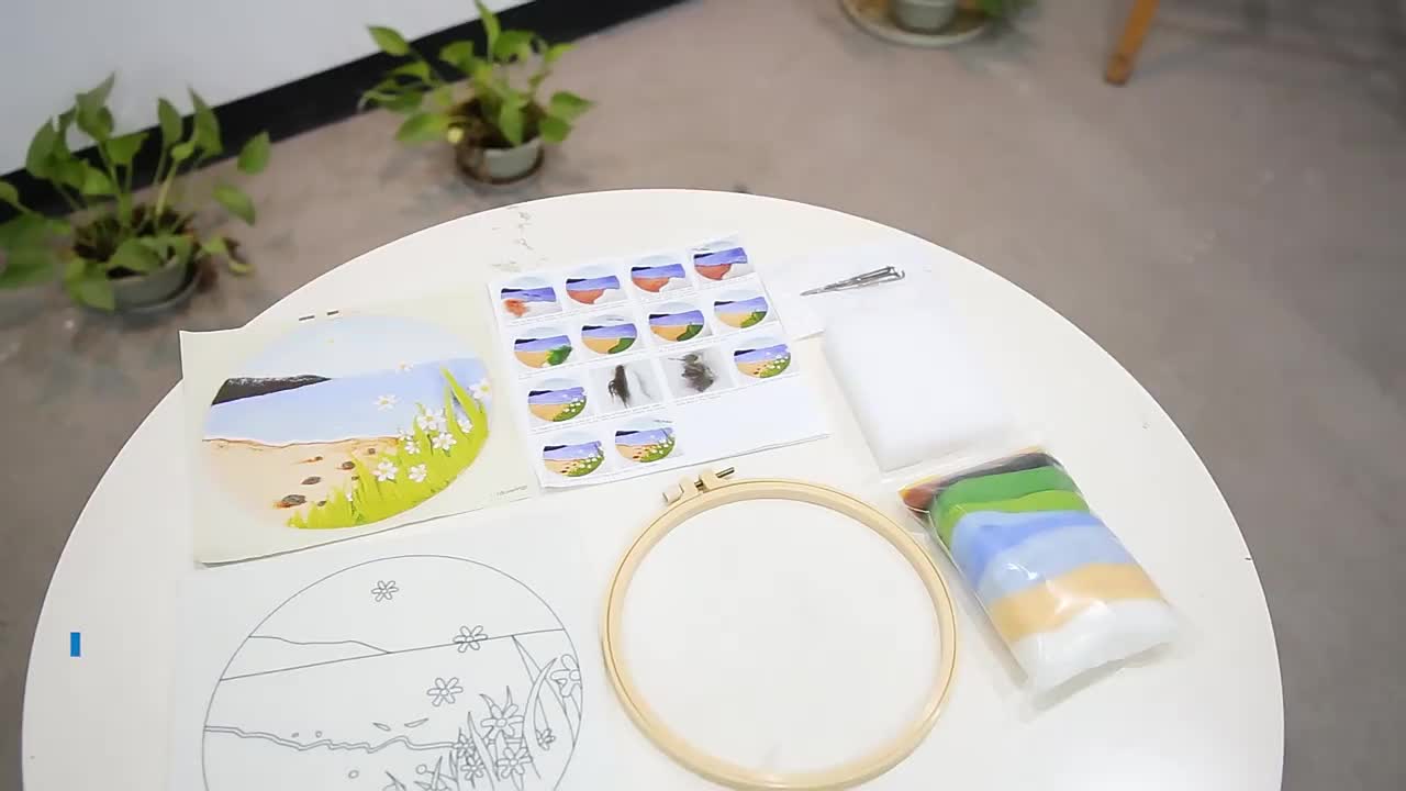 20Cm/7.87In Felt Koala Needle Felting Kit: DIY Fleece Felt Art with Hoop, Needles, Cloth, and Instruction Manual for Beginners and Home Decor