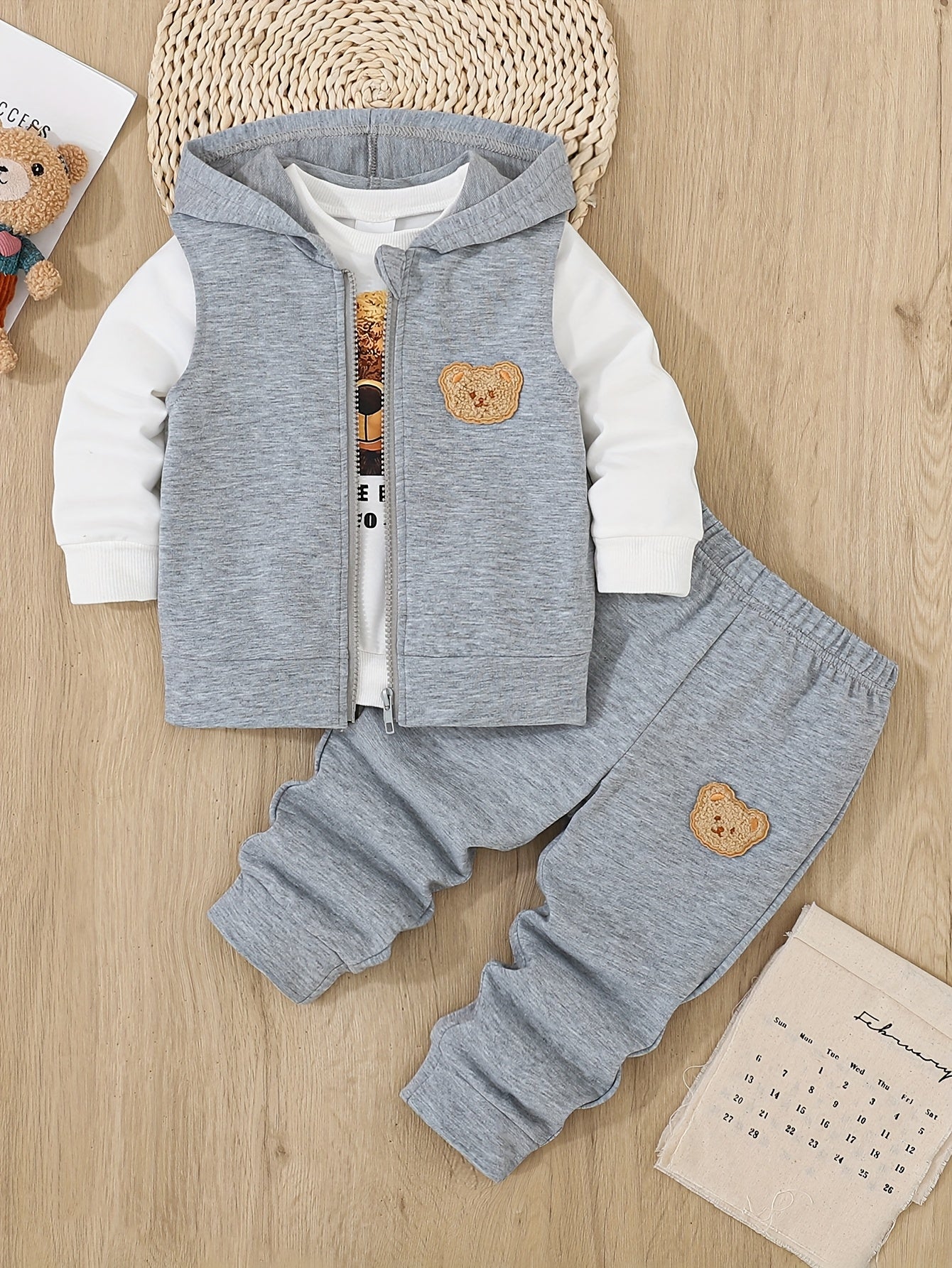 A 3pcs Set for Baby Boys Featuring a Hoodie with Bear And a Vest - Casual Sportswear with Zipper Details, Machine Washable - Perfect for Spring And Autumn, Ideal for Outdoor Activities.