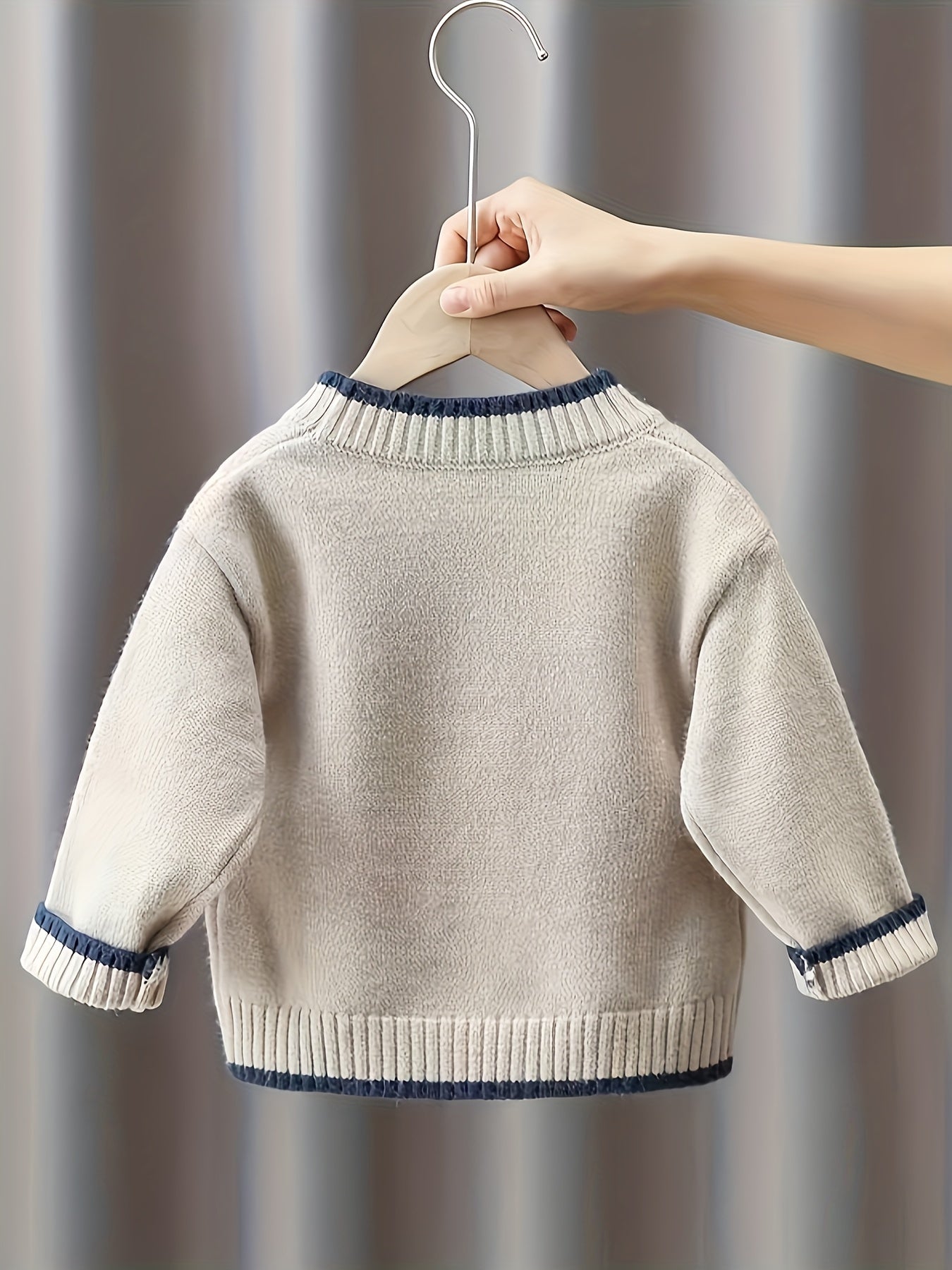 Boys' Sleeveless Knit Sweater with Bold 'P' Letter Design - Soft 50% Nylon/50% Polyester Blend, Ribbed Cuffs & Round Neck, Long Length for Toddlers 0-3 Years, Autumn Winter Casual Outfit