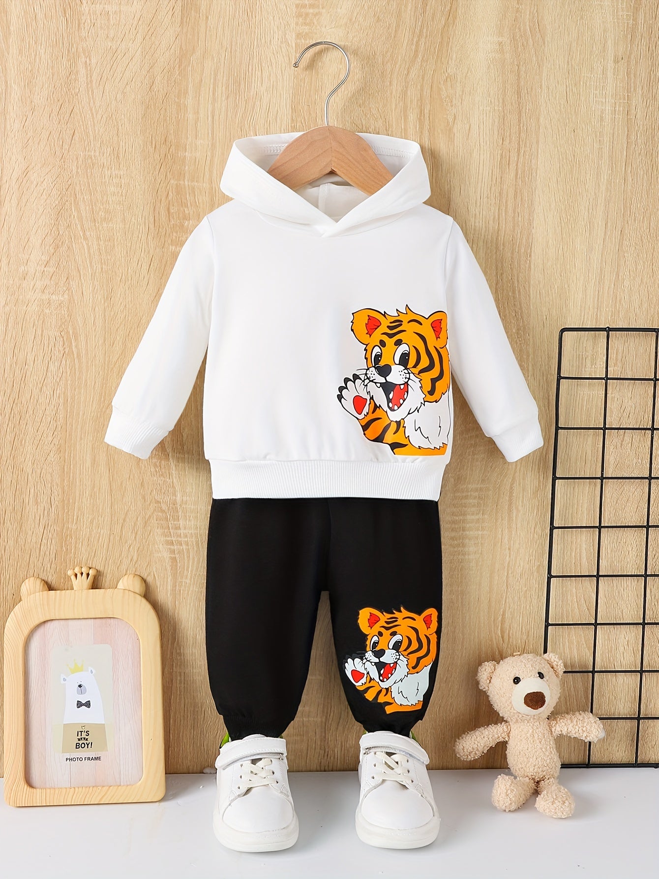 Toddler Baby Boy Clothes Set Long Sleeve Sweatshirt Top Casual Pants Fall Winter Outfit Sweatsuit, Perfect for Outdoor