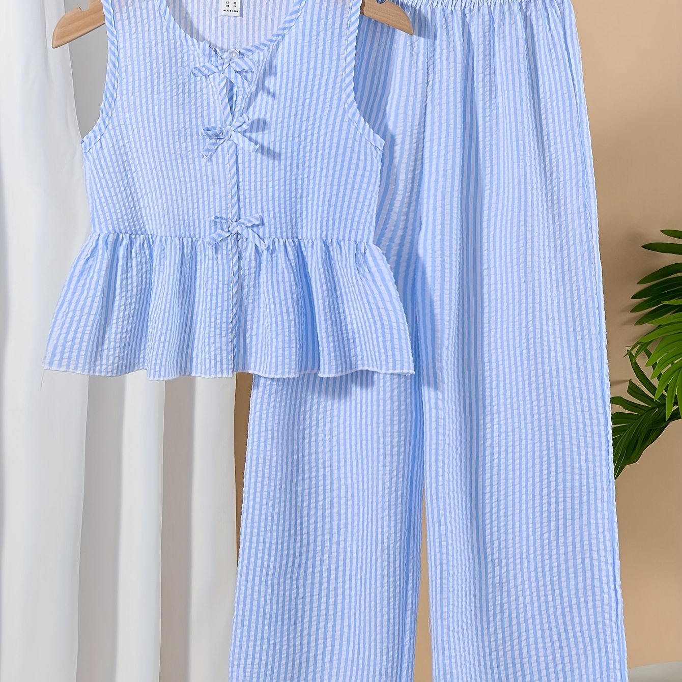 Girls' New Fashion Striped Ruffle Top + Casual Wide-Leg Pants Two-Piece Set, Perfect for Outdoor