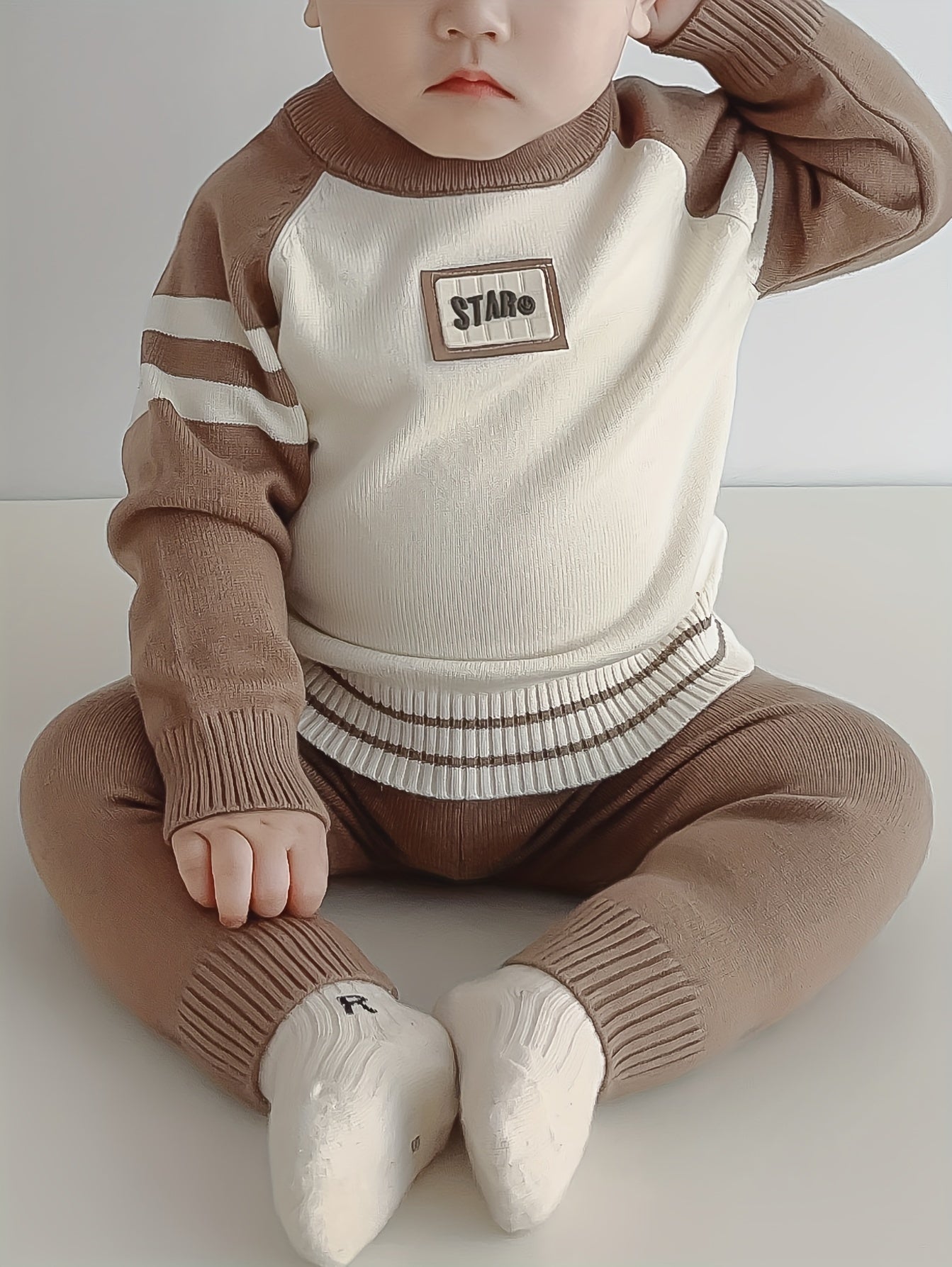 Newborn Baby Clothes Autumn and Winter Set for Boys: Stylish Sweater Pullover Knitted Long Pants Two-Piece Suit, Perfect for Outdoor