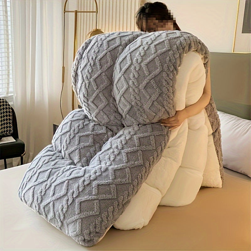 Soft and Thick Luxurious Taffeta Comforter - Machine Washable for All Seasons - Perfect for Bedroom, Guest Room, and Hotel Use