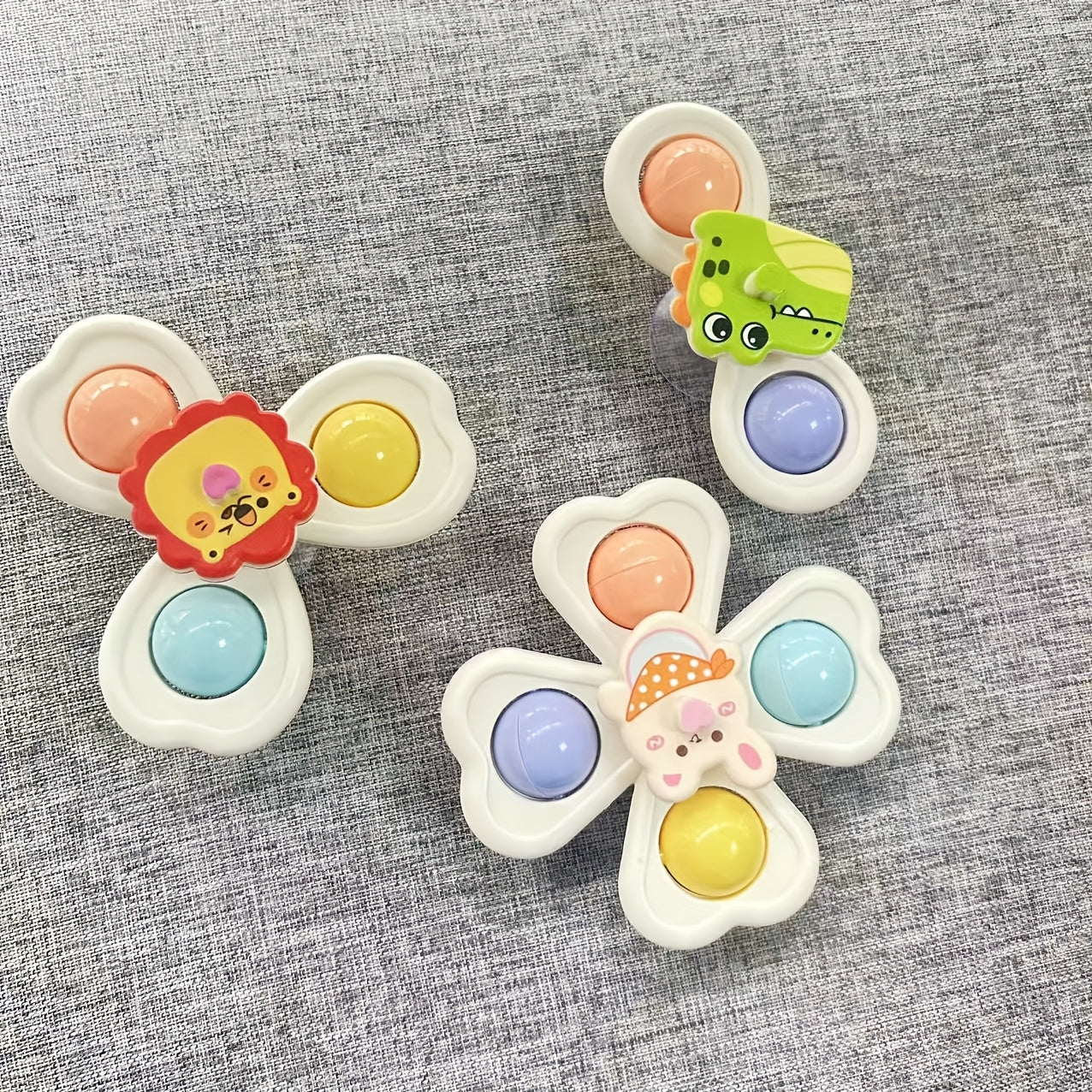 Set of 3 Colorful Cartoon Animal Suction Cup Tops - a Great Educational Toy for Early Childhood Learning, Perfect for Play in The Bathtub, at The Dining Table, And in The Bathroom. an Ideal Gift for Halloween, Thanksgiving, And Christmas, These Toys Can B