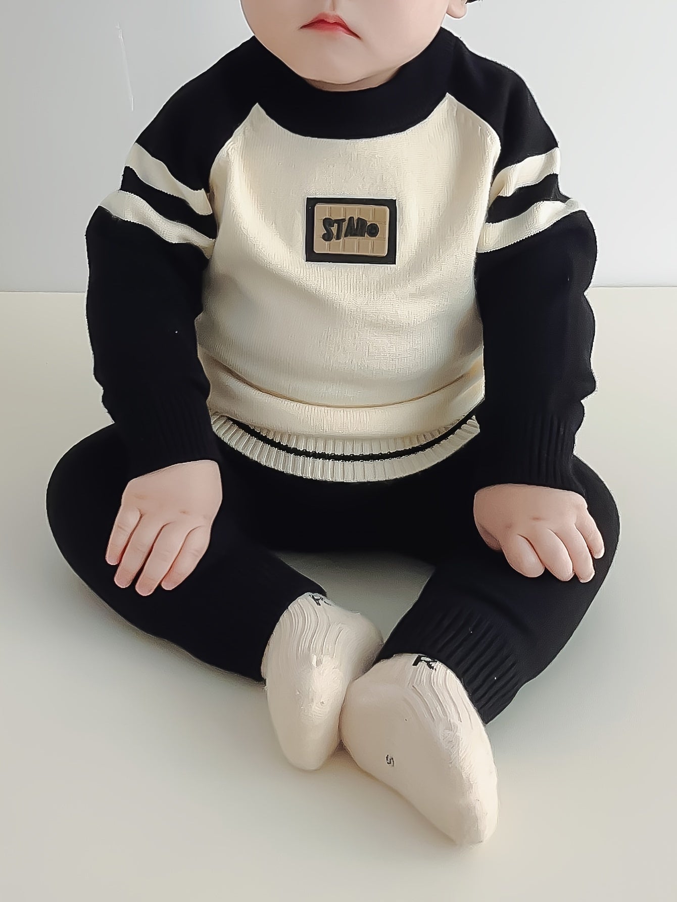 Newborn Baby Clothes Autumn and Winter Set for Boys: Stylish Sweater Pullover Knitted Long Pants Two-Piece Suit, Perfect for Outdoor