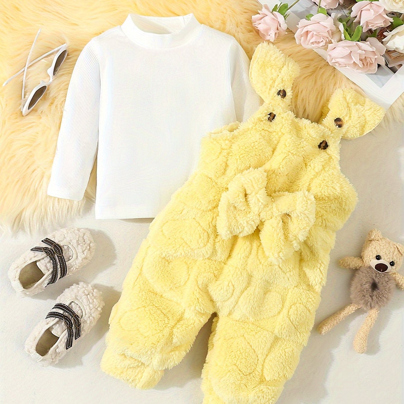 Adorable 2pcs Girls' Outfit Set - Cozy Long Sleeve Top & Heart Pattern Fleece Overalls with Bow Detail, Machine Washable, Perfect for Outdoor