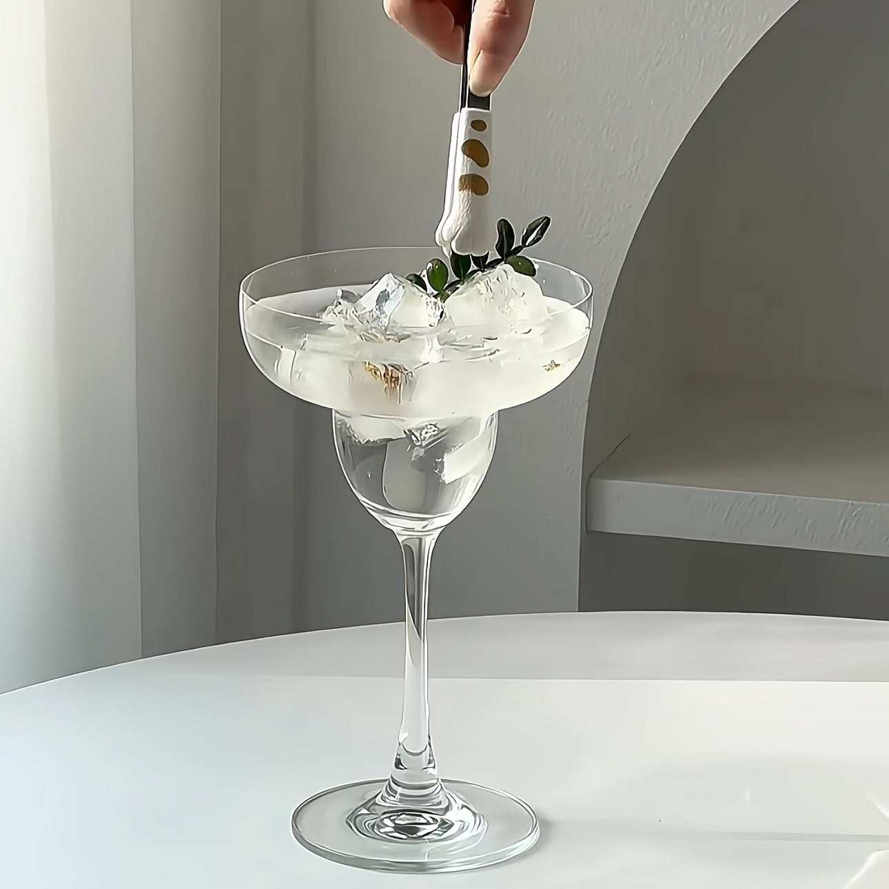 1pc/2pcs Large Margarita Cocktail Glass with Handle, Crystal Glassware, Hand Wash Only, Reusable, Insulated, Classic Design, for Frozen Margarita, Martini, Mixed Cocktails