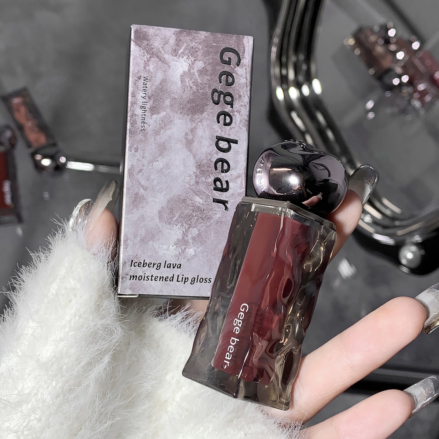 Ice Mountain Lava Moisturizing Lip Glaze Watery Lustrous Mirror Dewy Finish Glazed Lip Moisturizing Hydrating Lifting Lip Lotion Autumn And Winter Tinted Lipstick