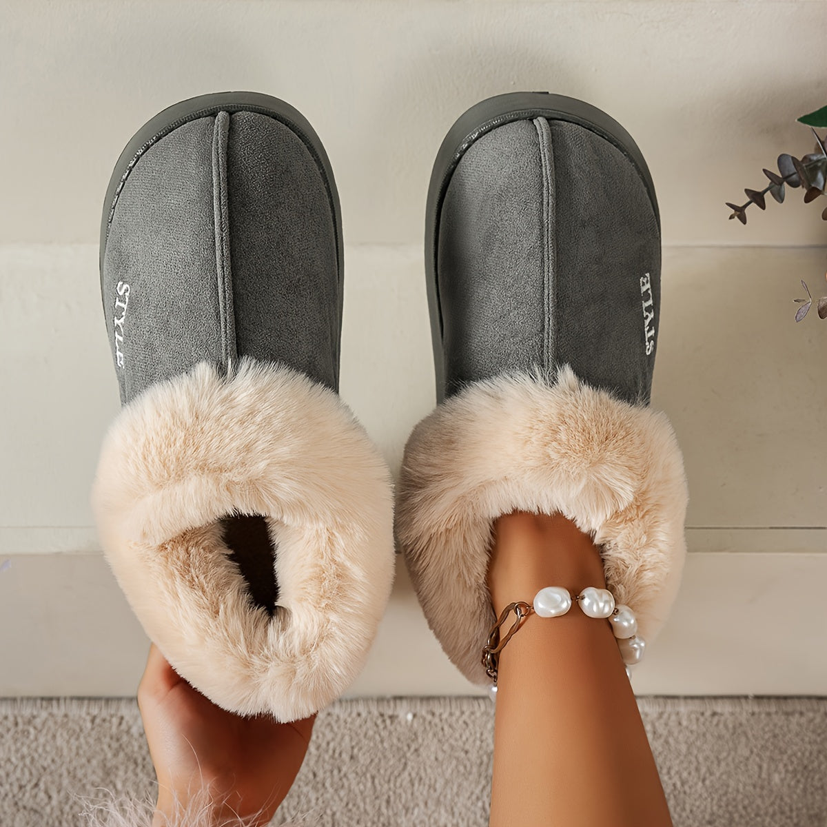 Cozy Winter Plush Slipper Boots for Women - Soft, Warm, Non-Slip Sole with Thick Heel, Solid Color Indoor Comfort Shoes