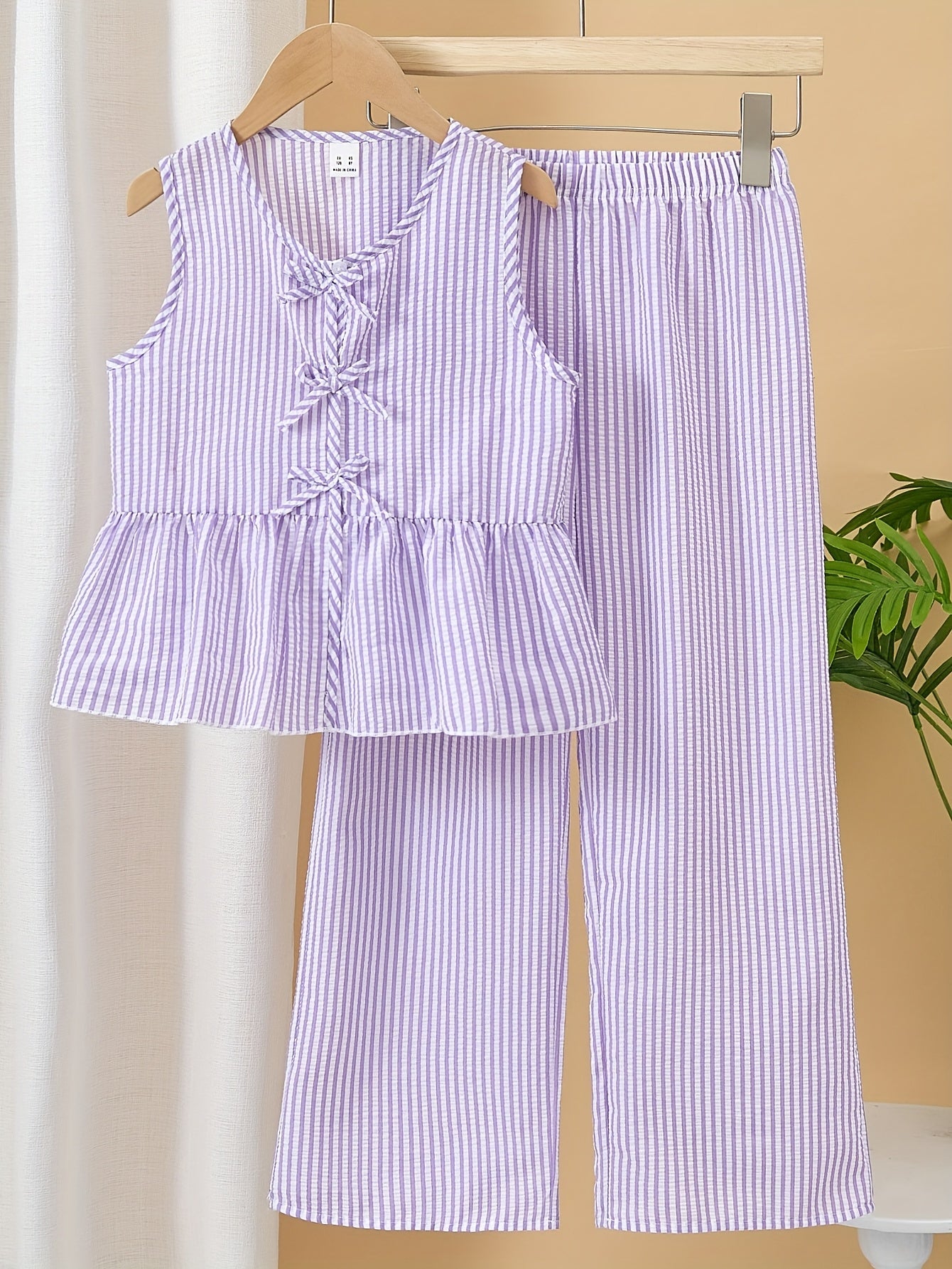 Girls' New Fashion Striped Ruffle Top + Casual Wide-Leg Pants Two-Piece Set, Perfect for Outdoor
