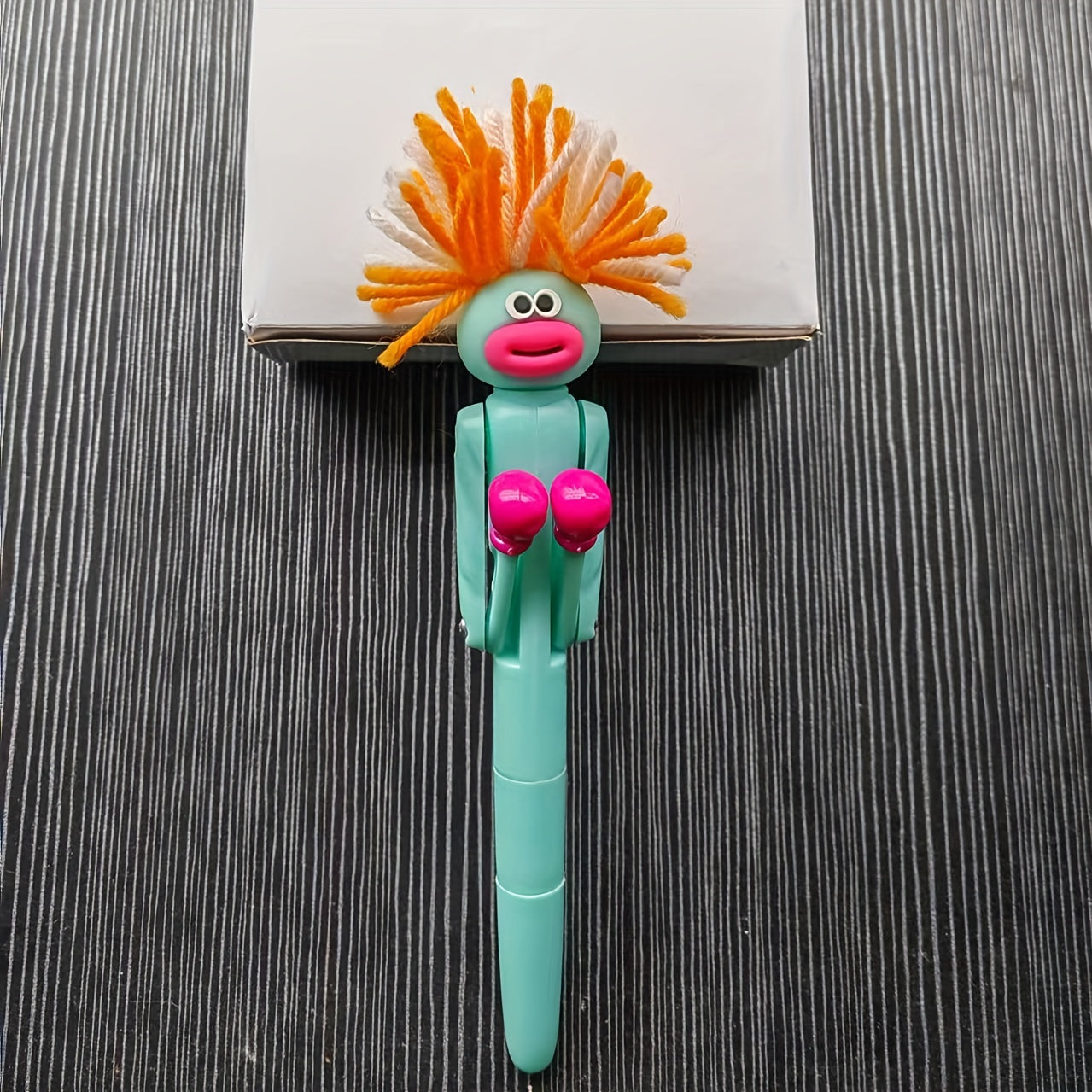 1pc Funny Exploding Hair for Man Boxing Round Ballpoint Pen Creative Relax Pen Student High-looking Funny Birthday Gift 1.0mm Black Refill Knock Big Mouth Knock Pen