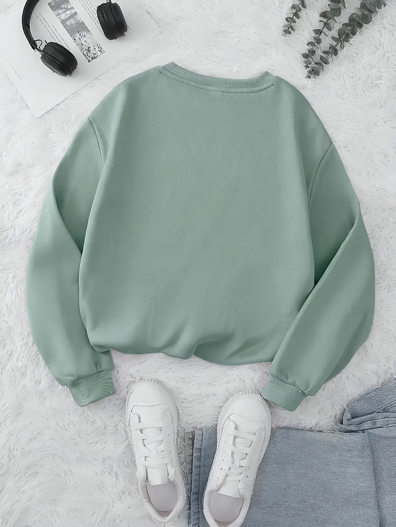 Women'S Casual Crew Neck Sweatshirt with "Calvin" Letter Print - Soft Blue, Long Sleeves, All-Season Comfort, Casual Wear|Graphic Sweatshirt|Comfortable Fit, Sweater Hoodie