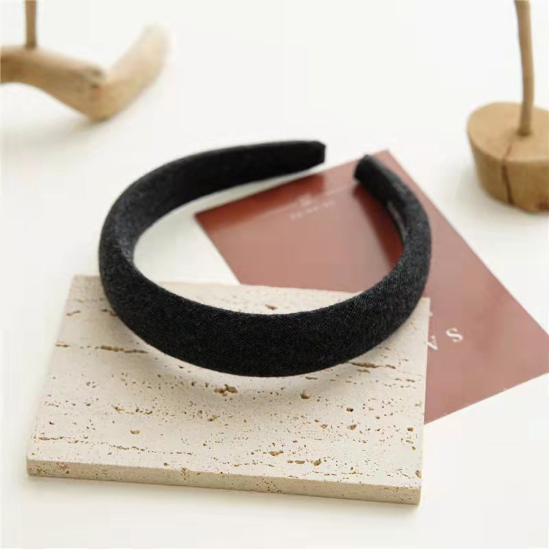 1pc Elegant Wide Headband for Women - Padded, Solid Color (Beige/Brown/Black/Light Brown), Soft Fabric Design, Perfect for Face Wash, Makeup, or Everyday Style, Makeup Headband | Stylish Face Covering | Soft Fabric Band, Cute Headbands
