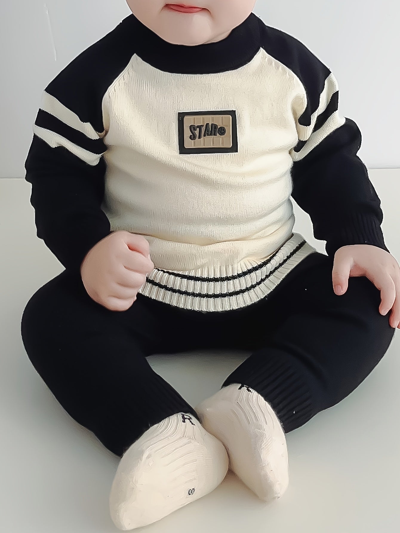 Newborn Baby Clothes Autumn and Winter Set for Boys: Stylish Sweater Pullover Knitted Long Pants Two-Piece Suit, Perfect for Outdoor