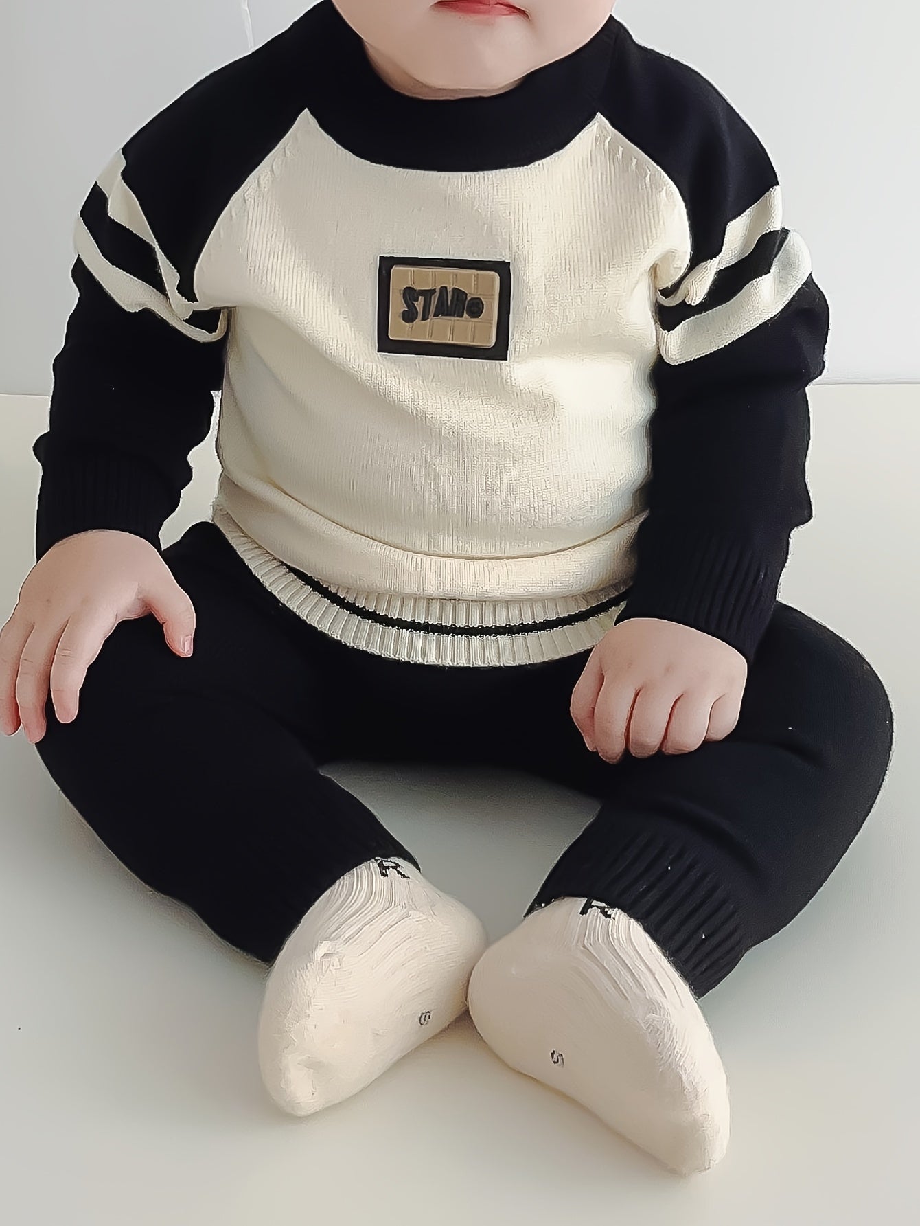 Newborn Baby Clothes Autumn and Winter Set for Boys: Stylish Sweater Pullover Knitted Long Pants Two-Piece Suit, Perfect for Outdoor