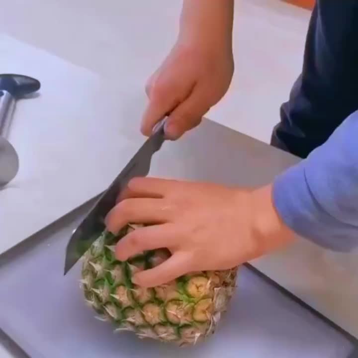 Stainless Steel Pineapple Slicer Peeler Cutter Parer Knife, New Arrival Kitchen Fruit Tools for Restaurant Cooking