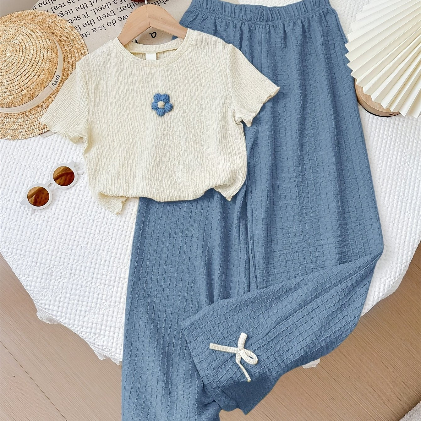 [Girls' Two-Piece Set] Girls' - Floral - Round Neck - Short Sleeve Top - Elastic Waist - Wide Leg Pants - Comfortable - Casual - Two-Piece Set - for Summer - Perfect - for Outdoor