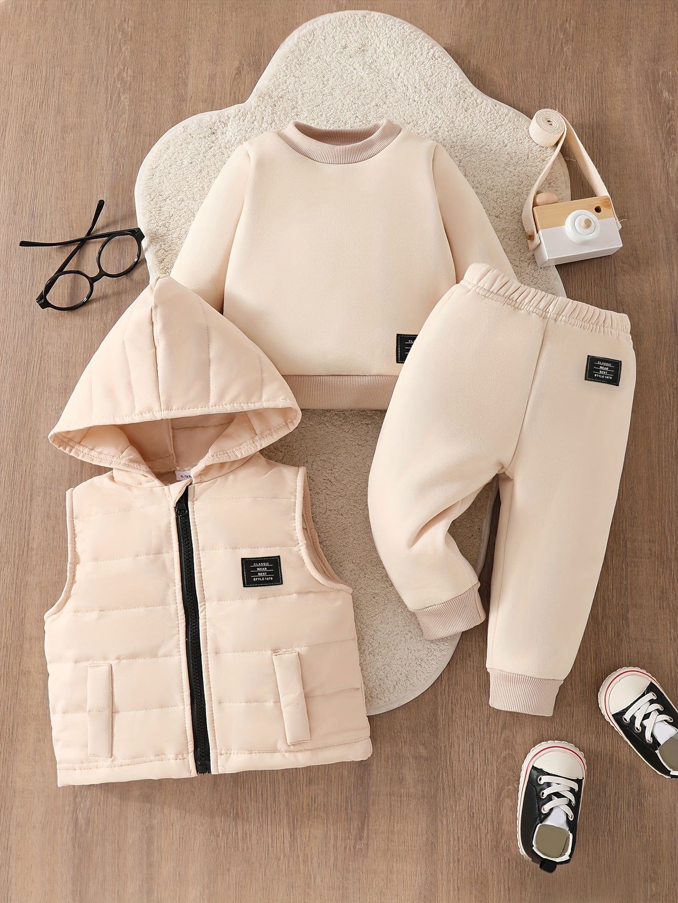 Baby Sports Leisure Outfit with a Hooded Vest, a Three-Piece Set for Kids for Autumn And Winter, for Outdoor