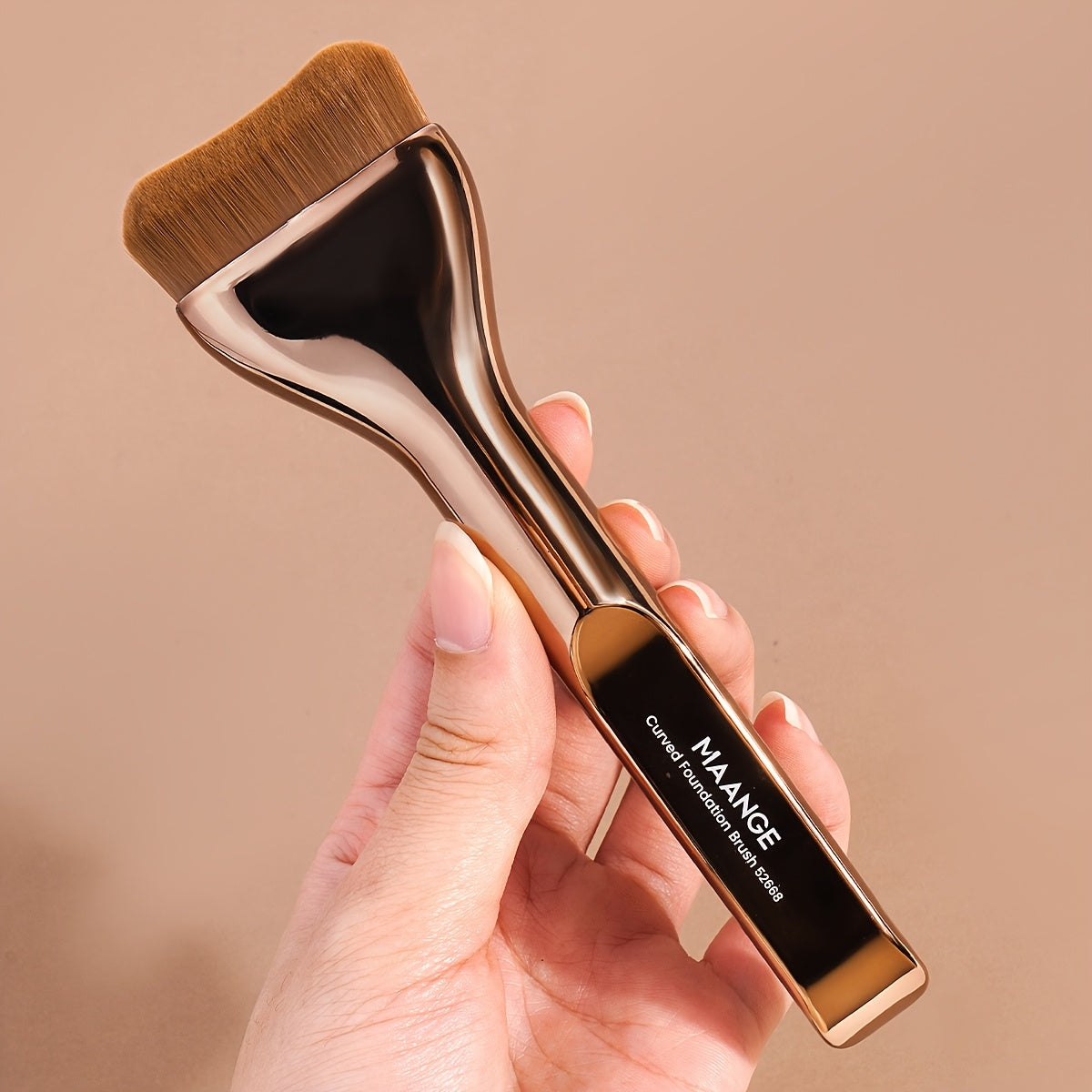 [MAANGE Makeup Brush] MAANGE Soft Nylon Foundation Brush - Travel-Friendly Makeup Brush for Even Application, Metal Handle, Ideal for All Skin Types, Perfect Mother's Day Gift, Essential Makeup Brush