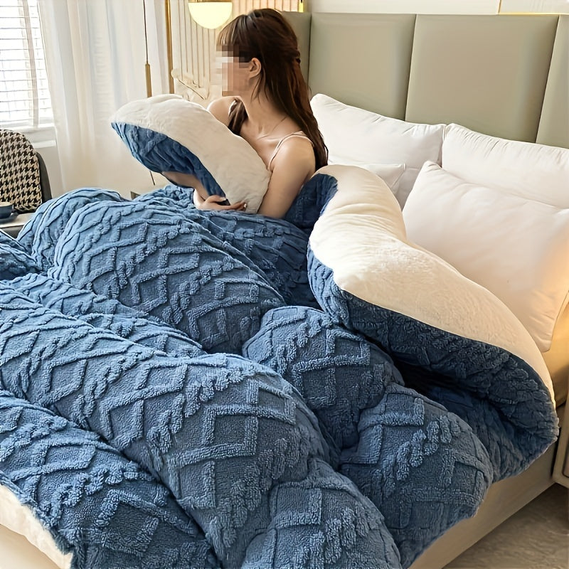 Soft and Thick Luxurious Taffeta Comforter - Machine Washable for All Seasons - Perfect for Bedroom, Guest Room, and Hotel Use