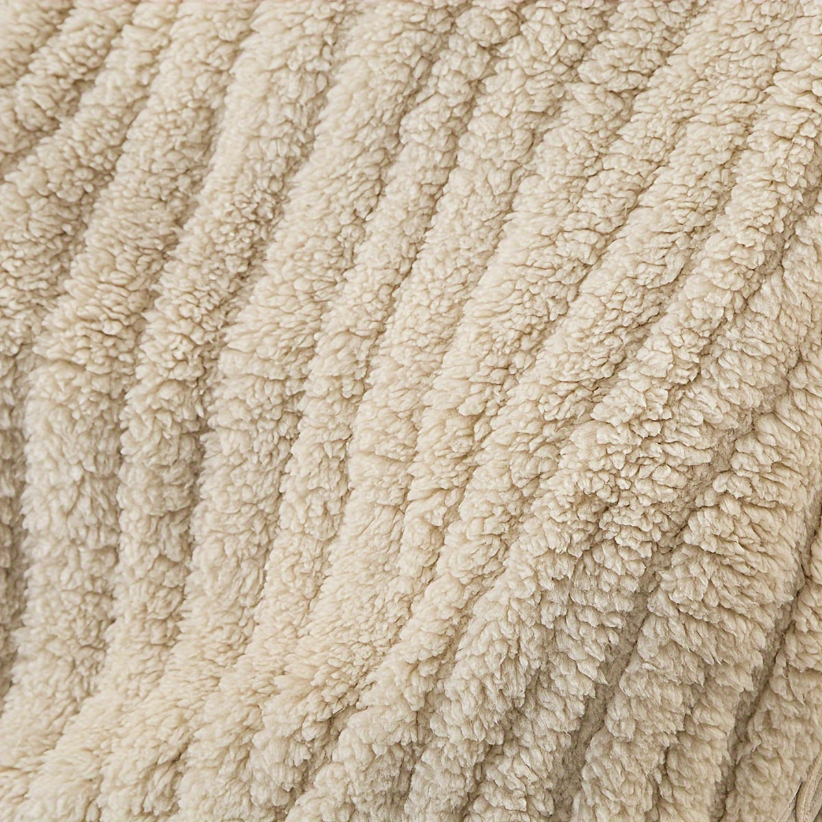 Baby shawl windproof and warm plush blanket outdoor baby cloak is the perfect gift for babies