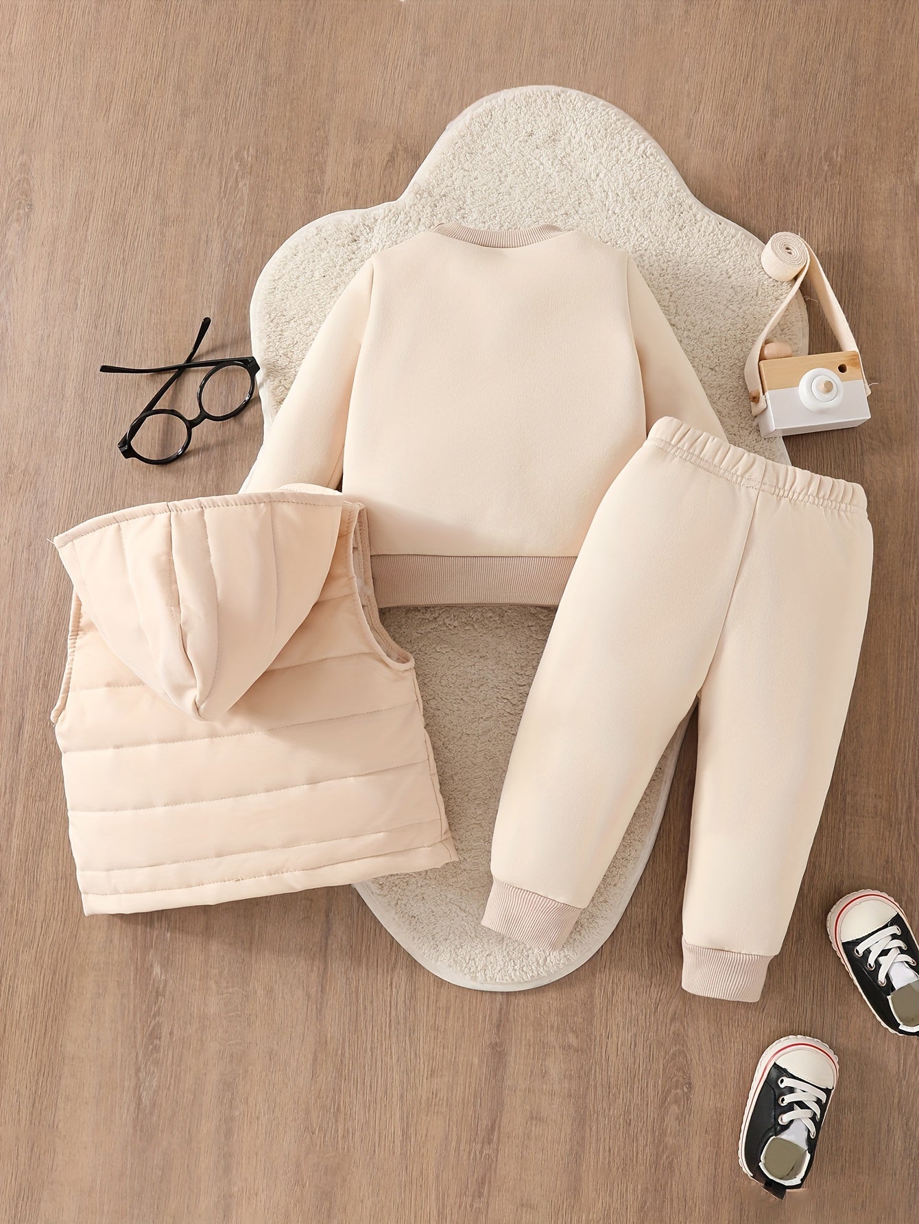 Baby Sports Leisure Outfit with a Hooded Vest, a Three-Piece Set for Kids for Autumn And Winter, for Outdoor