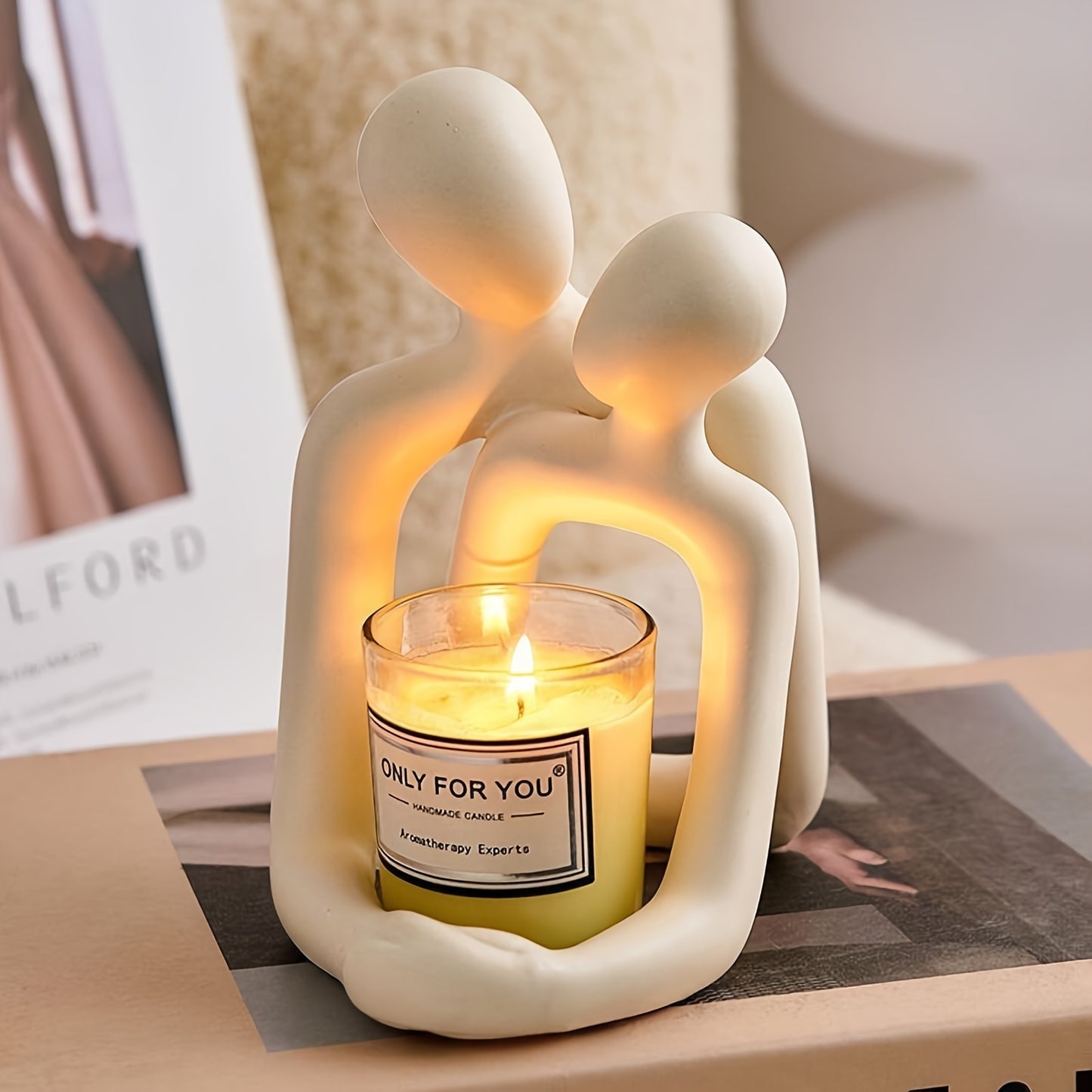 Romantic Embrace Statue - Exquisite Modern Resin Art Sculpture for Home & Office Decor, Featuring Intricate Details, Perfect for Living Room, Bedroom, and Desk, Ideal Anniversary or Valentine's Gift, Elevating Room Ambiance with Timeless Elegance