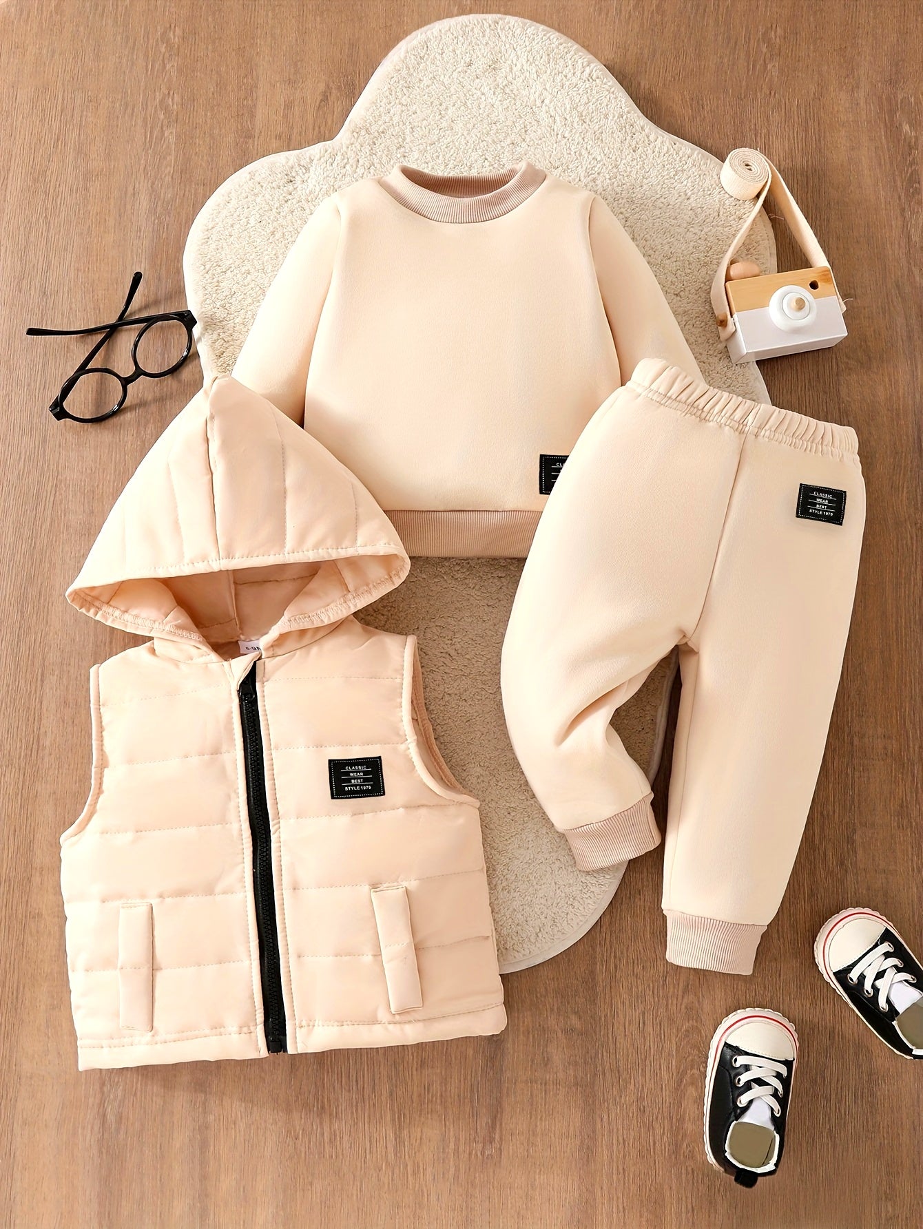 Baby Sports Leisure Outfit with a Hooded Vest, a Three-Piece Set for Kids for Autumn And Winter, for Outdoor