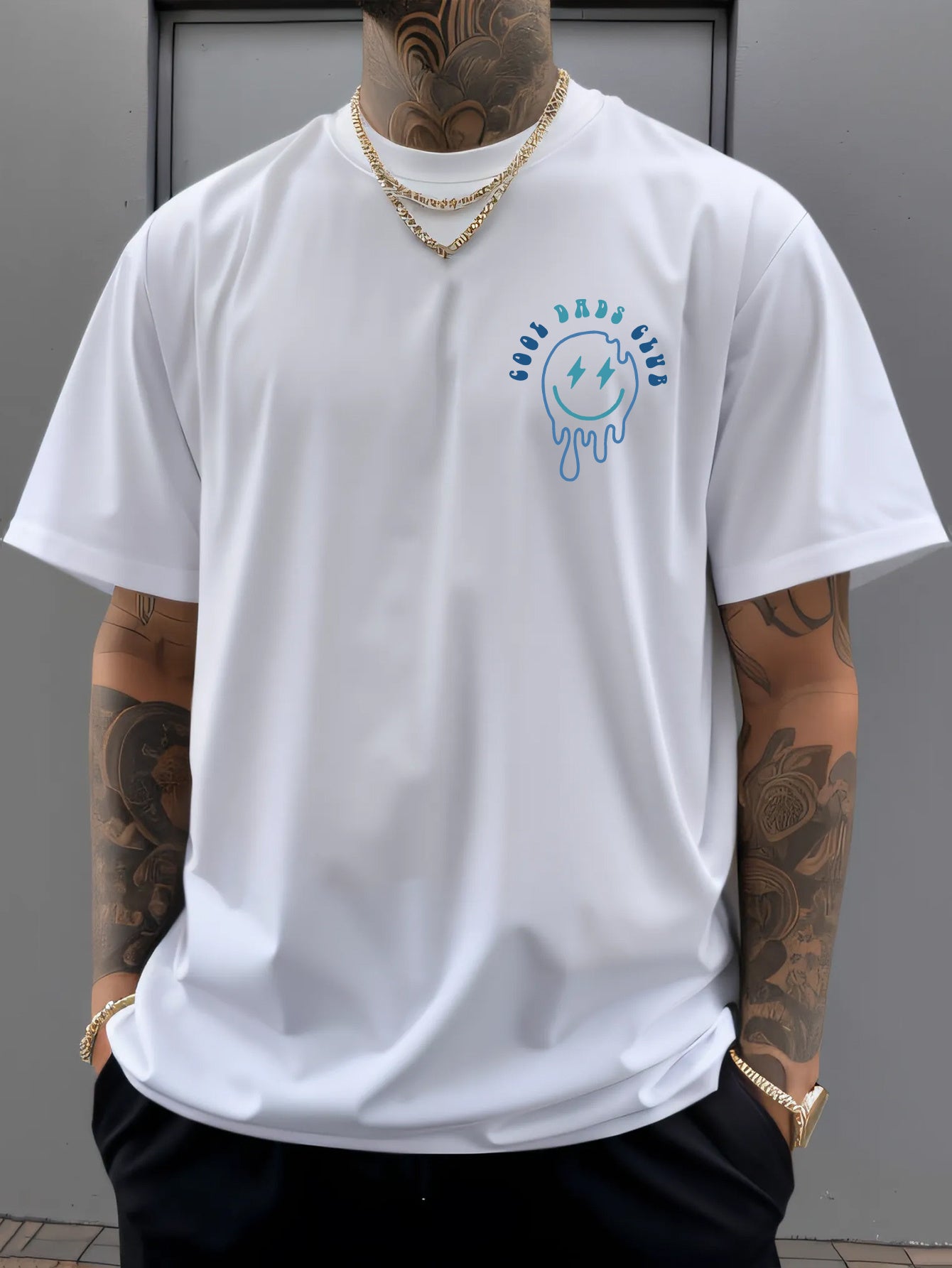 Men's Stylish Blue Cool Dad Club Letter Lightning Eye Smile Print, Lightweight Comfortable T-Shirt, Gift for Father, Friend, Christmas Present, Breathable Casual Versatile Short-Sleeve Tee for Hiking and Fishing