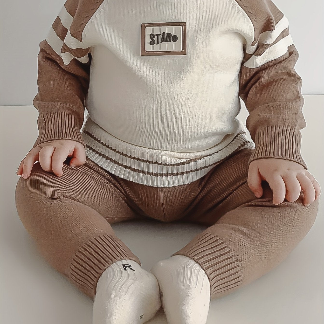 Newborn Baby Clothes Autumn and Winter Set for Boys: Stylish Sweater Pullover Knitted Long Pants Two-Piece Suit, Perfect for Outdoor